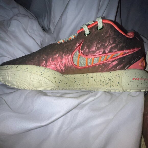 🆕 Nike LeBron XXI “Queen Conch” Basketball Shoes – Size 6.5 – Coral - w/o Box - Picture 3 of 7